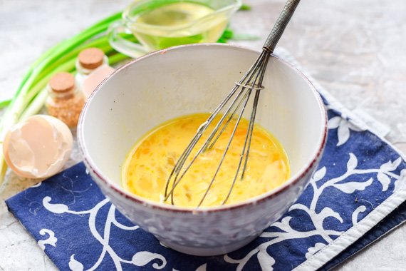 Омлет с цветной капустой на сковороде и в духовке: пошаговые рецепты с фото и видео