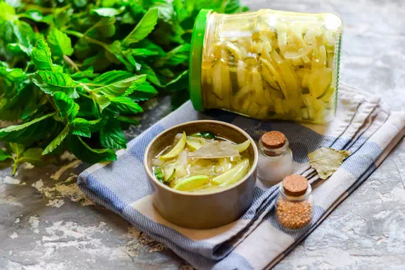 Салат из кабачков и огурцов на зиму - оригиналный рецепт с пошаговыми фото