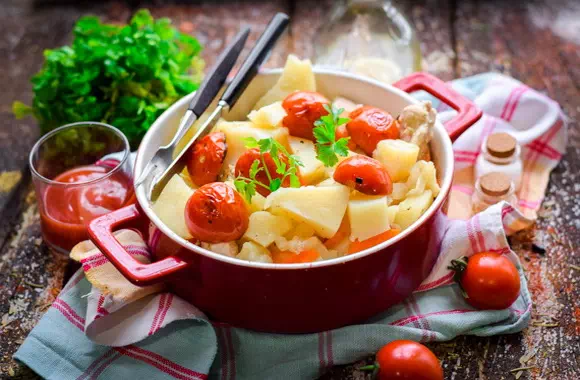 Курица с картошкой и помидорами в духовке - пошаговый рецепт с фото