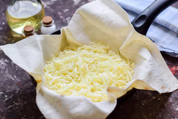 Хачапури из лаваша с сыром на сковороде рецепт с фото