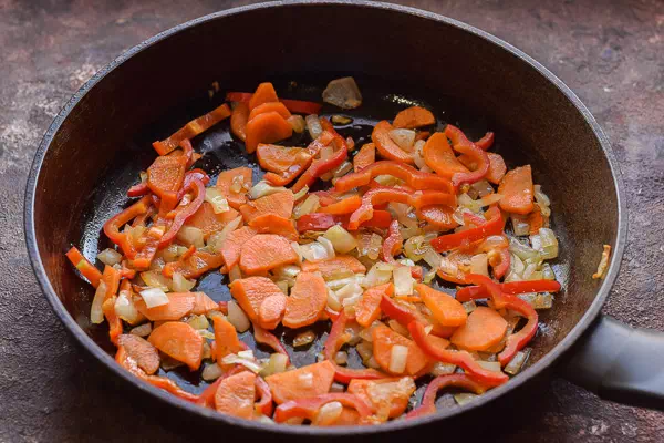 Кухня фармацевта жаркое с курицей и картошкой