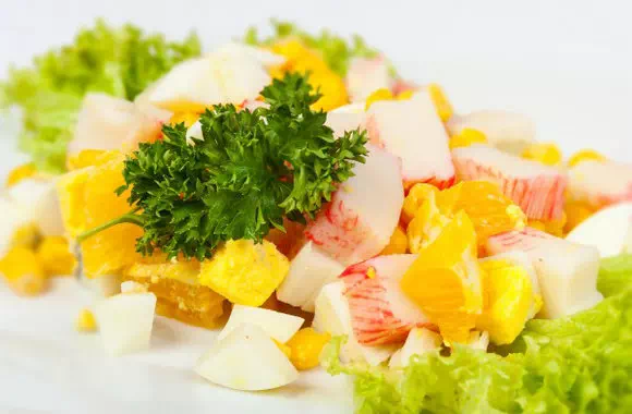Крабовый салат с апельсином - пошаговый рецепт с фото