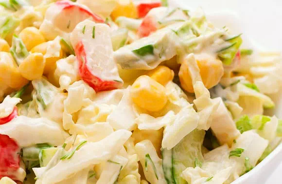 Крабовый салат с китайской капустой - пошаговый рецепт с фото