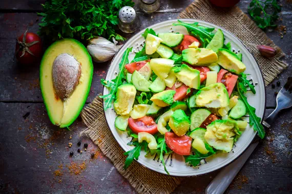 Вкусный салат с рукколой и авокадо за 10 минут - очень простой рецепт с пошаговыми фото