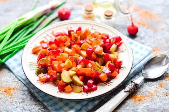 Салат со свеклой и морковью - оригинальный рецепт с пошаговыми фото