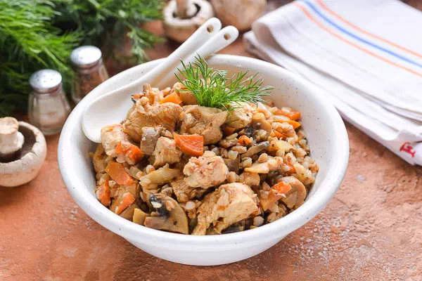Гречка с курицей и грибами - классический рецепт с пошаговыми фото