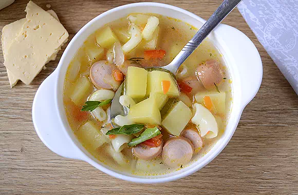 Быстрый суп с сосисками - оригинальный рецепт с пошаговыми фото