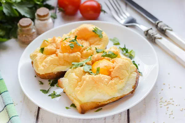 Бутерброды с яйцом в духовке - простой рецепт с пошаговыми фото