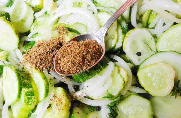 Латгальский салат из огурцов на зиму
