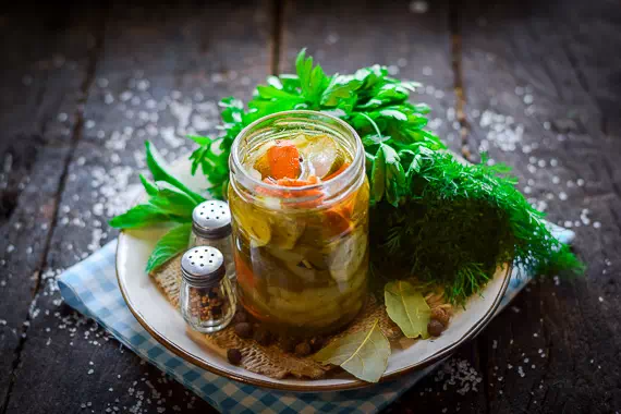 Вкуснейший салат из огурцов на зиму  - оригинальный рецепт с пошаговыми фото