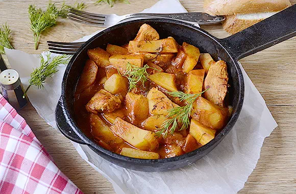 Курица с картошкой на сковороде с соевым соусом - быстрый рецепт с пошаговыми фото