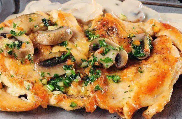 Курица с грибами и сыром в духовке