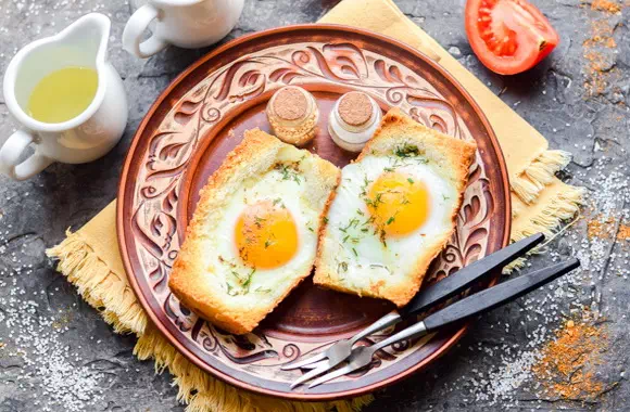 Яйцо в булочке в духовке - оригинальный рецепт с пошаговыми фото