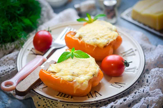 Перец с фаршем и сыром в духовке - оригинальный рецепт с пошаговыми фото