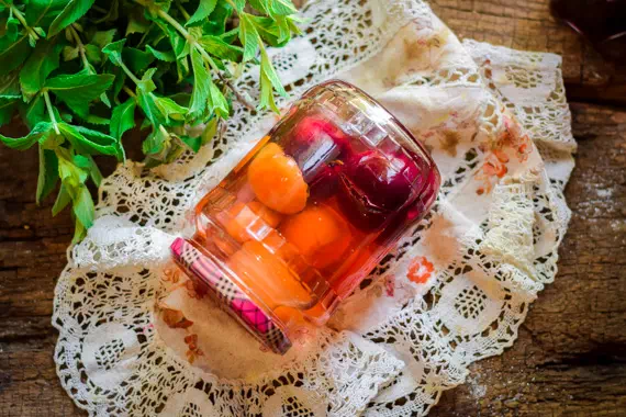 Компот из абрикосов и слив на зиму - классический рецепт с пошаговыми фото